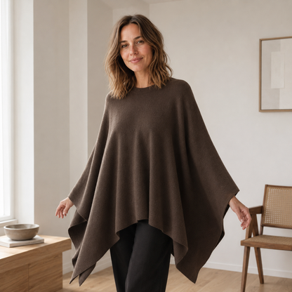 Gebreide cape Solveig – Oversized & zacht vloeiend