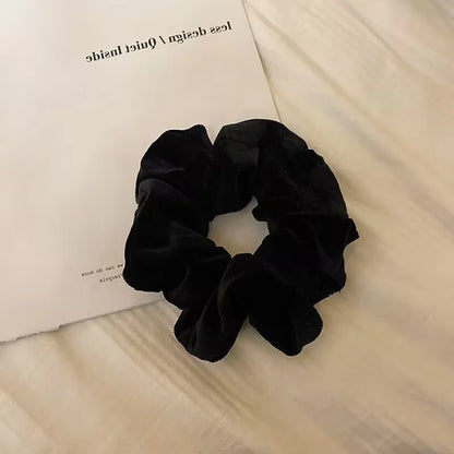 Fluwelen scrunchies Mette – Set van 4, zacht & elegant
