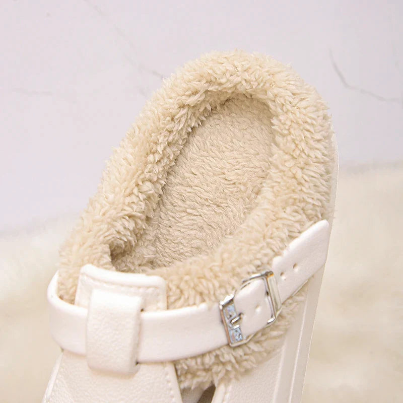 Pluche clog Smilla – Knus warm & licht