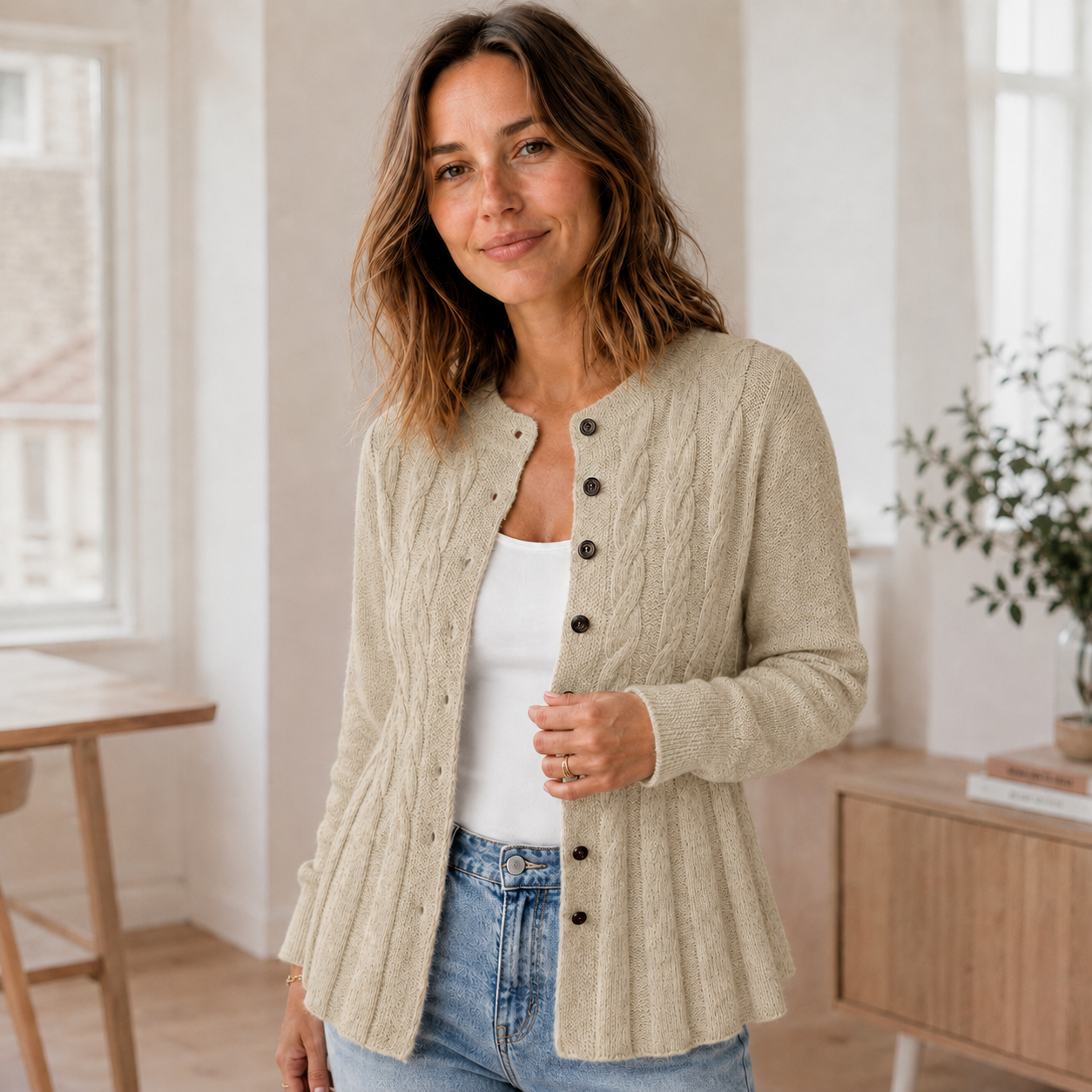 Vest Mila – Cardigan met peplumzoom